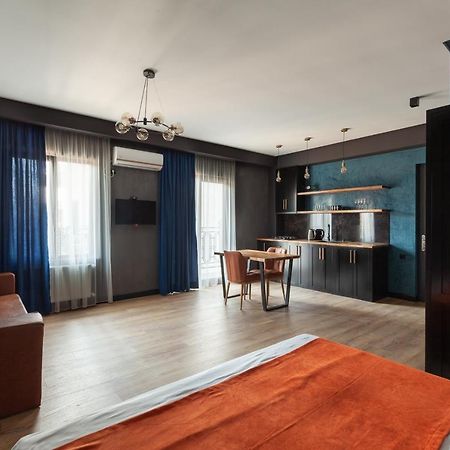 Irina'S Apartments Kutaisi Zewnętrze zdjęcie