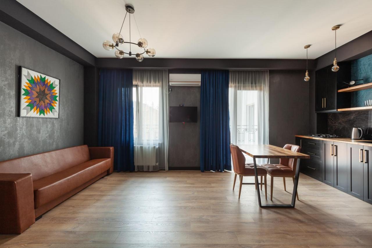 Irina'S Apartments Kutaisi Zewnętrze zdjęcie