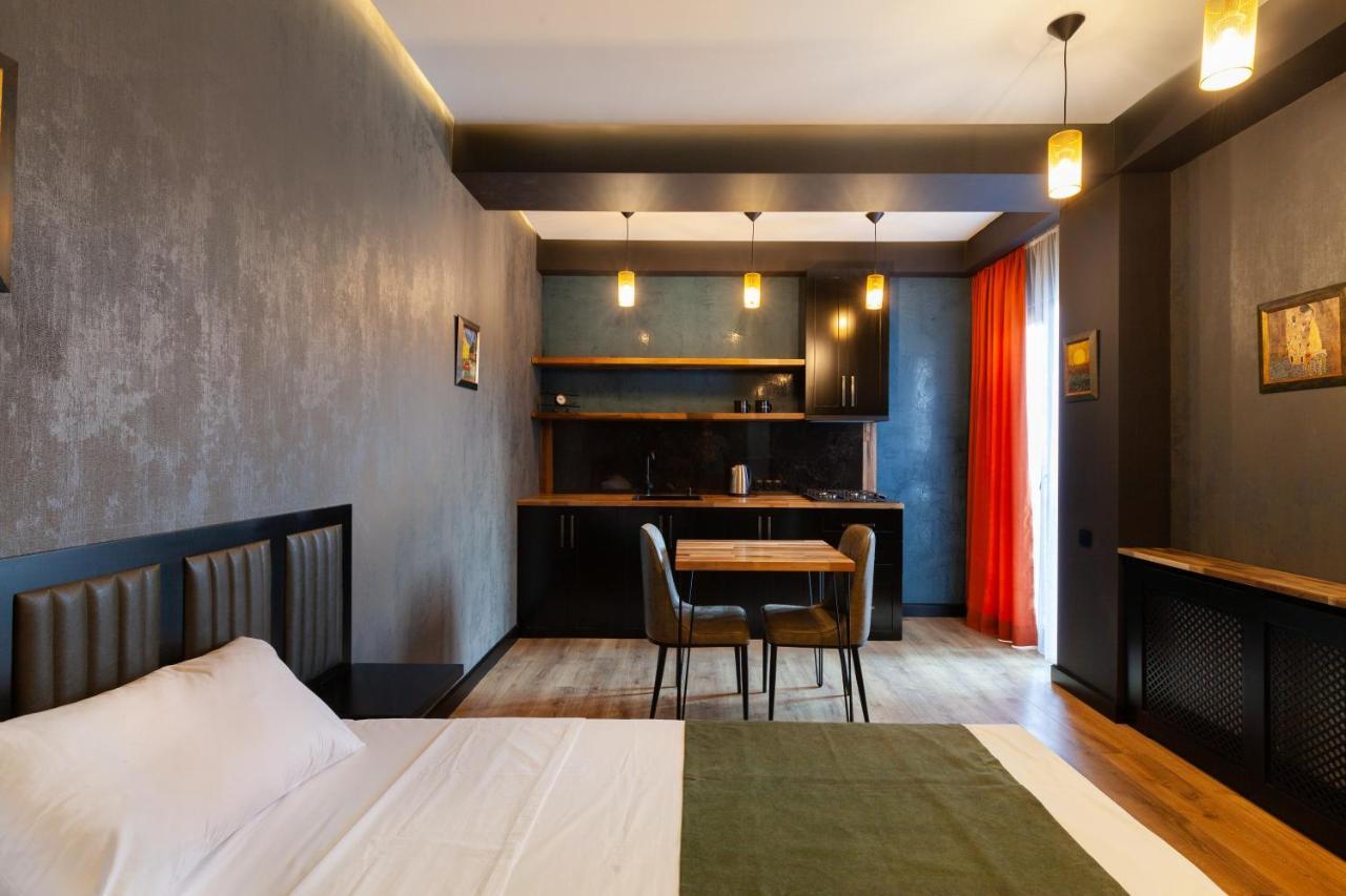 Irina'S Apartments Kutaisi Zewnętrze zdjęcie