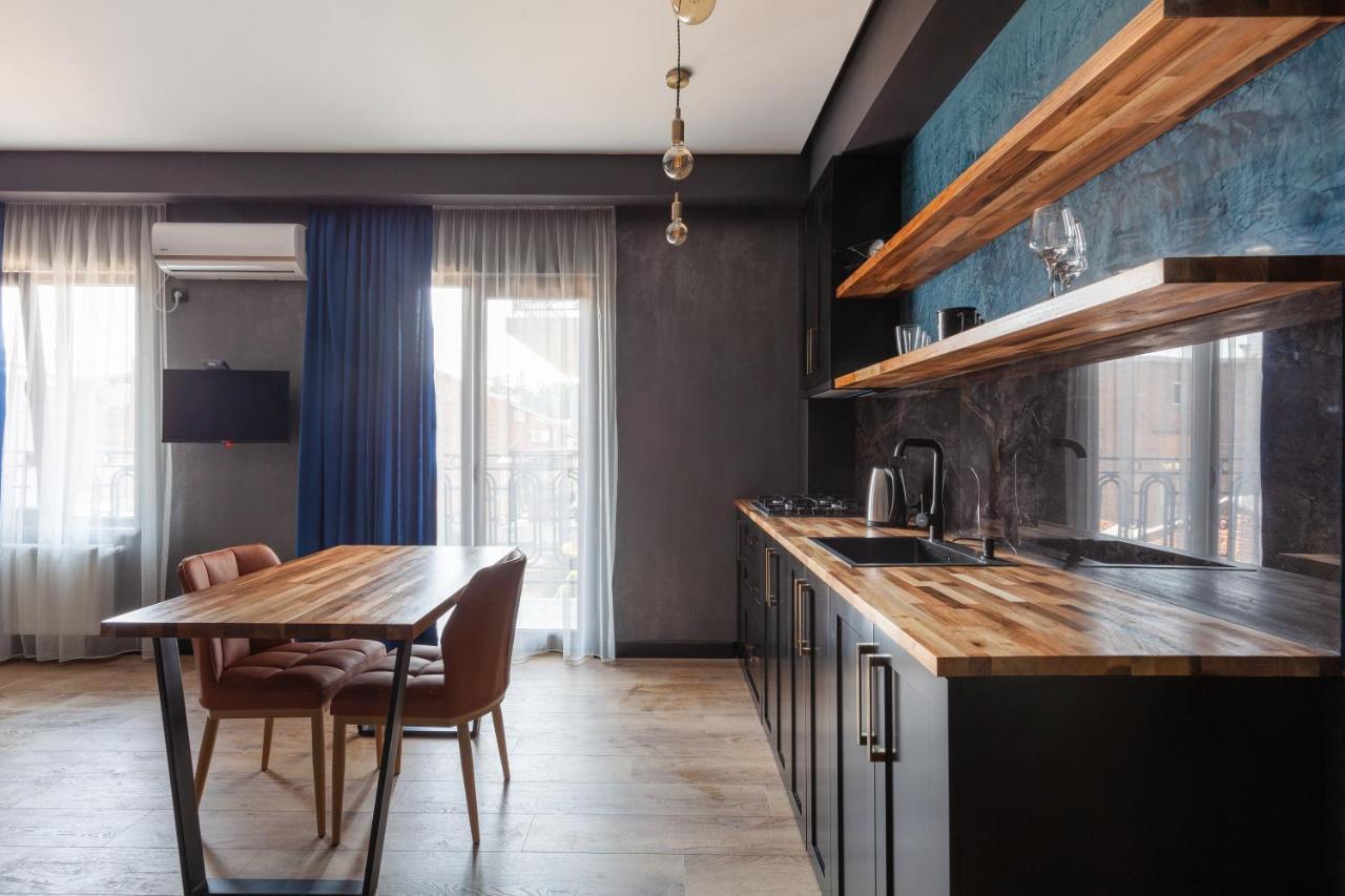 Irina'S Apartments Kutaisi Zewnętrze zdjęcie